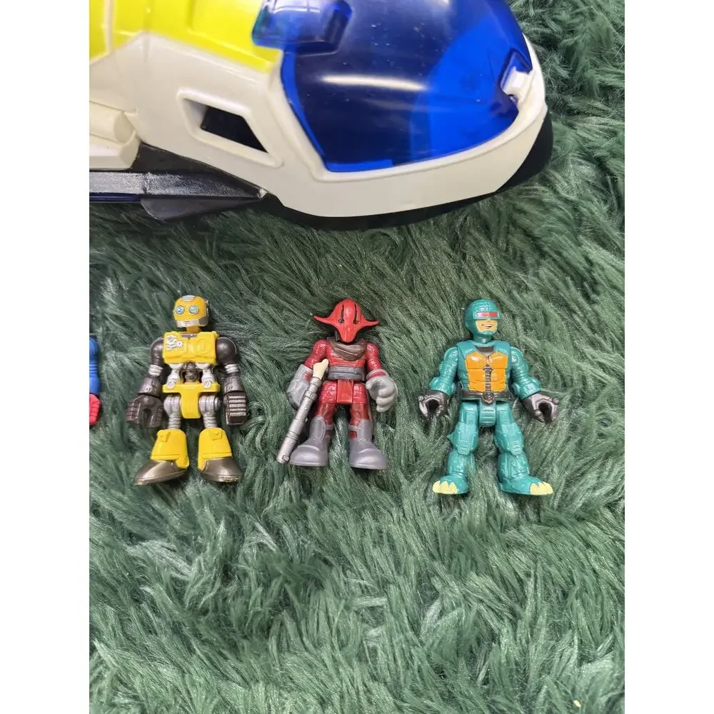 Fisher-Price Imaginext Space Shuttle Vehicle Playset with 6 Action Figures